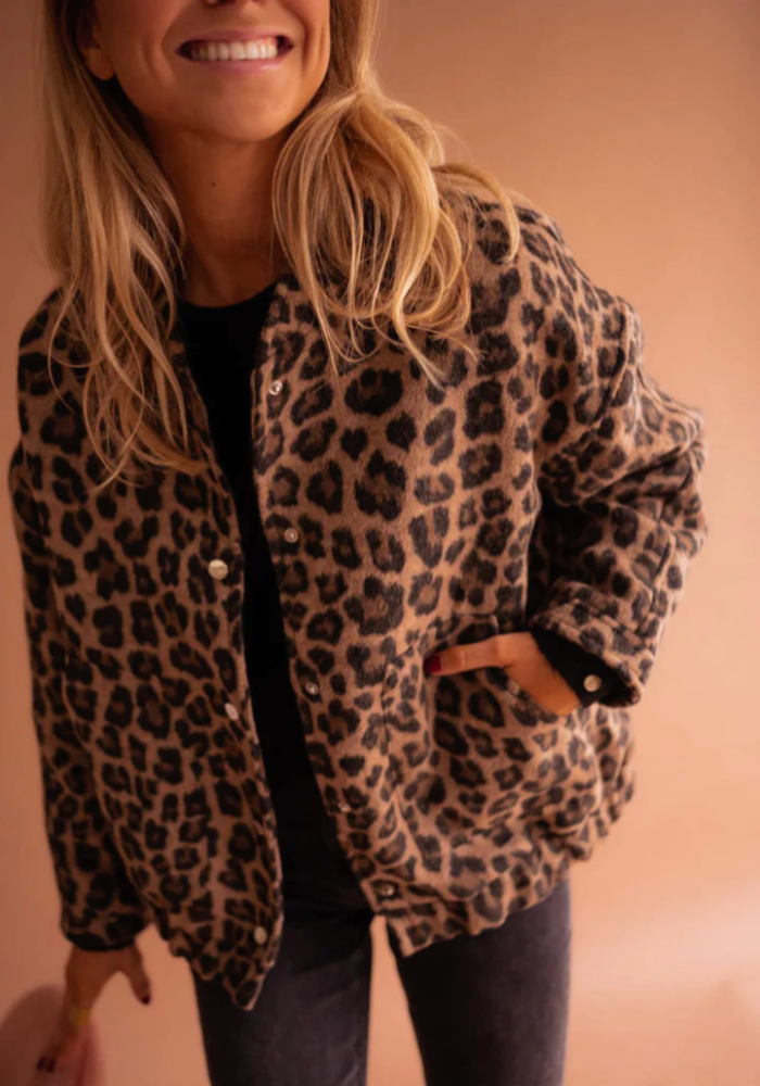 Leona | Leopard-Bomberjacke