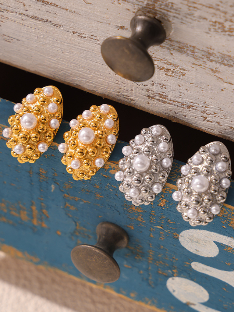 AURORA PEARL OHRSTECKER