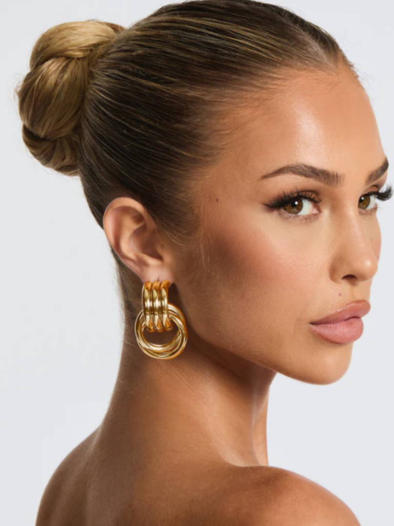 LOLA HOOPS